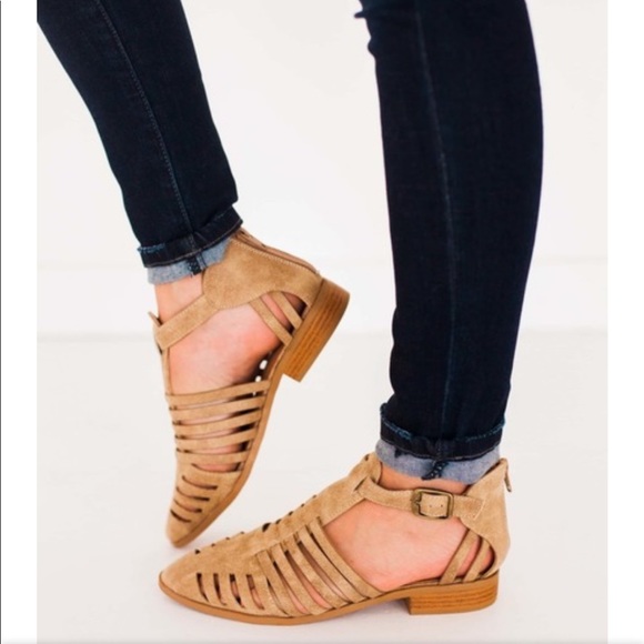 LADIES LIGHT GREY DISTRESSED CAGED ALMOND TOE FLAT - Picture 4 of 4